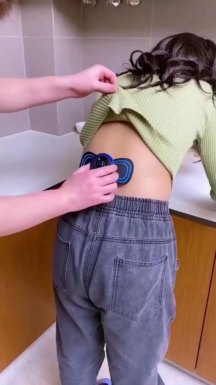 MASAJEADOR DE CUELLO Y ESPALDA RECARGABLE